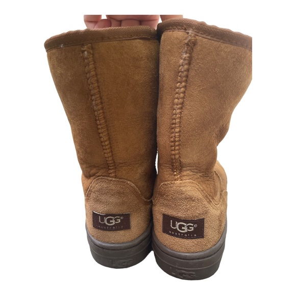 Uggg Boots - Picture 2 of 9